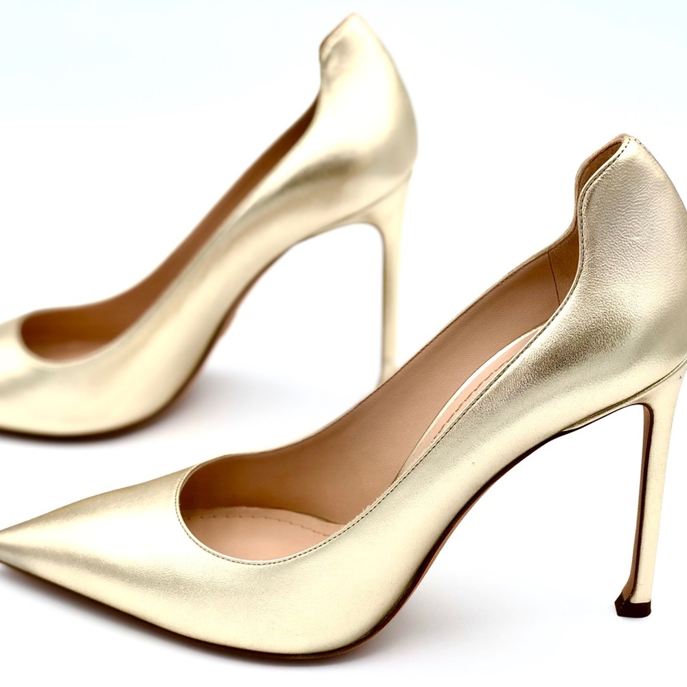 NEW Dior Gold Lambskin D-Moi 105mm Pump